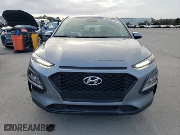 ✅ 2019 Hyundai Kona SE • VIN: KM8K12AA8KU254622 • Лот: 39286334. Опубликован ранее на Copart с пробегом 67 722 миль. Бесплатный доступ к архиву аукционных продаж из США и подробный отчёт об истории автомобиля на DreamBid. Изображение 5.