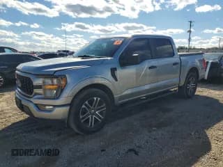 ✅ 2023 Ford F-150 XL • VIN: 1FTEW1CP9PKD87939 • Lot: 82752755. Wystawiony na Copart z przebiegiem Nie podano. Bezpłatny archiwum sprzedaży aukcyjnych z USA i szczegółowy raport historii pojazdu na DreamBid. Zdjęcie 1.