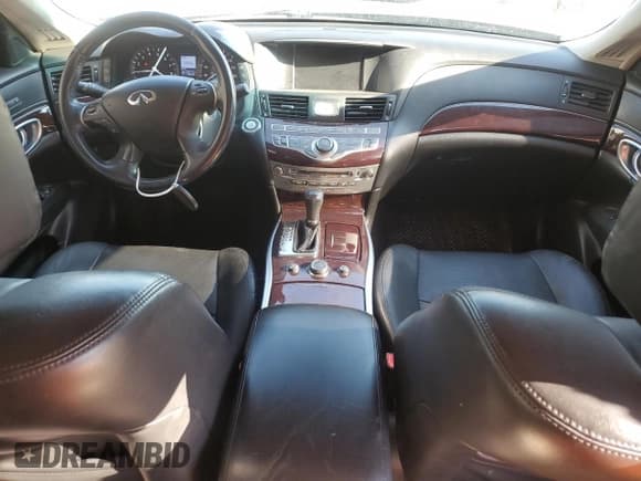 ✅ 2018 Infiniti Q70 Luxe • VIN: JN1BY1AP5JM180687 • Lot: 90465675. Listed on Copart with 226,277 mi. Free auction sales archive from the USA and detailed vehicle history report at DreamBid. Image 8.