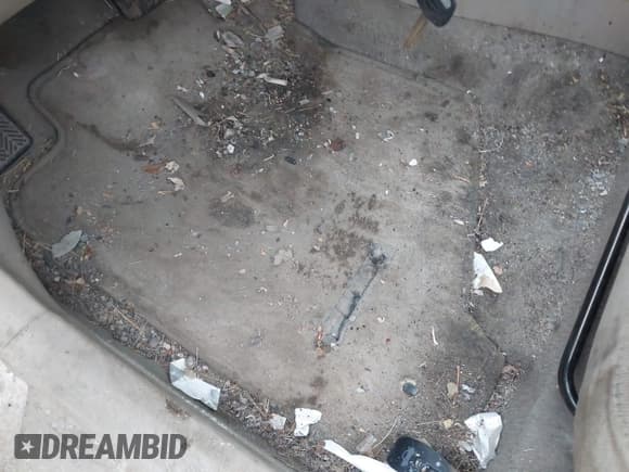 ✅ 2001 Toyota Corolla LE • VIN: 1NXBR12E51Z432117 • Лот: 43681226. Опубликован ранее на IAAI с пробегом 177 246 миль. Бесплатный доступ к архиву аукционных продаж из США и подробный отчёт об истории автомобиля на DreamBid. Изображение 13.