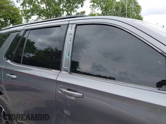 2021 Chevrolet Tahoe RST with VIN 1GNSKRKD8MR208630, listed as a IAAI auction lot 42364464 with 78,067 mi miles and . Bid and sale history available at DreamBid. Image 19.