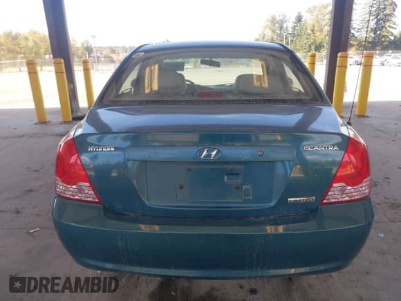 2006 Hyundai Elantra GLS with VIN KMHDN46D76U319638, listed as a IAAI auction lot 43455200 with 158,184 mi miles and . Bid and sale history available at DreamBid. Image 16.
