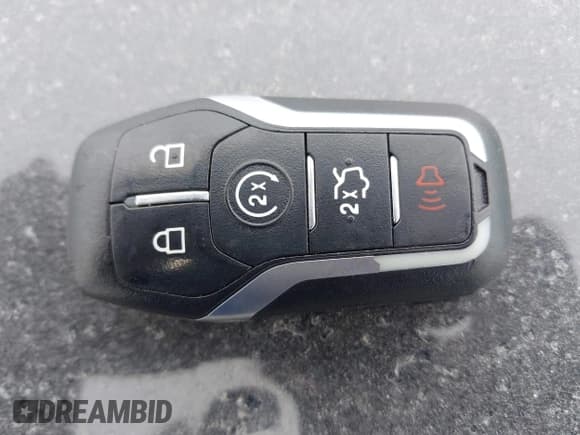 ✅ 2016 Ford Fusion SE • VIN: 3FA6P0H90GR253084 • Lot: 43414383. Listed on IAAI with 109,154 mi. Free auction sales archive from the USA and detailed vehicle history report at DreamBid. Image 11.