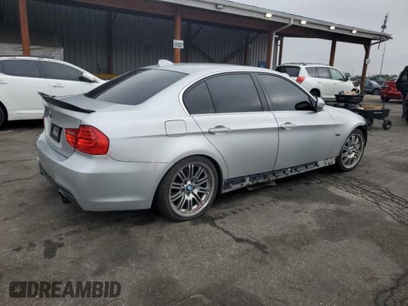 ✅ 2010 BMW 3 Series 335i xDrive • VIN: WBAPL3C50AA408988 • Lot: 65084975. Listed on Copart with 167,042 mi. Free auction sales archive from the USA and detailed vehicle history report at DreamBid. Image 3.