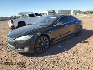 ✅ 2013 Tesla Model S Performance • VIN: 5YJSA1DP2DFP16330 • Lot: 89718455. Wystawiony na Copart z przebiegiem 293 446 mil. Bezpłatny archiwum sprzedaży aukcyjnych z USA i szczegółowy raport historii pojazdu na DreamBid. Zdjęcie 1.