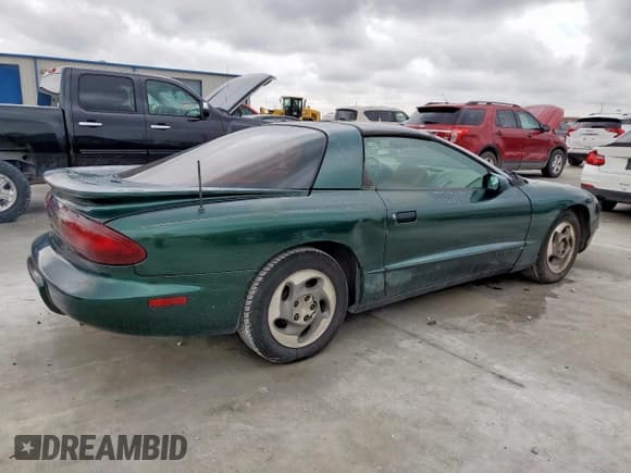✅ 1995 Pontiac Firebird Firebird • VIN: 2G2FS22S1S2204813 • Lot: 60466275. Listed on Copart with 177,280 mi. Free auction sales archive from the USA and detailed vehicle history report at DreamBid. Image 3.