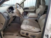 ✅ 2007 Ford F-150 XLT • VIN: 1FTPW12V17FA34578 • Lot: 52504705. Wystawiony na Copart z przebiegiem 229 617 mil. Bezpłatny archiwum sprzedaży aukcyjnych z USA i szczegółowy raport historii pojazdu na DreamBid. Zdjęcie 7.