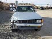 ✅ 1992 Isuzu Rodeo • VIN: 4S2CY58Z2N4341636 • Lot: 45606315. Listed on Copart with 235,683 mi. Free auction sales archive from the USA and detailed vehicle history report at DreamBid. Image 5.