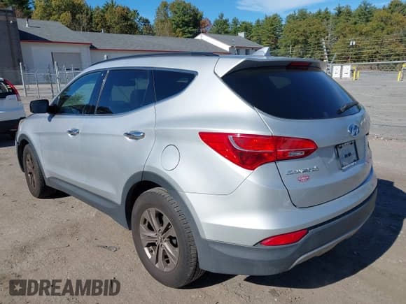 ✅ 2014 Hyundai Santa Fe • VIN: 5XYZUDLB5EG127411 • Lot: 43442706. Listed on IAAI with 68,022 mi. Free auction sales archive from the USA and detailed vehicle history report at DreamBid. Image 15.