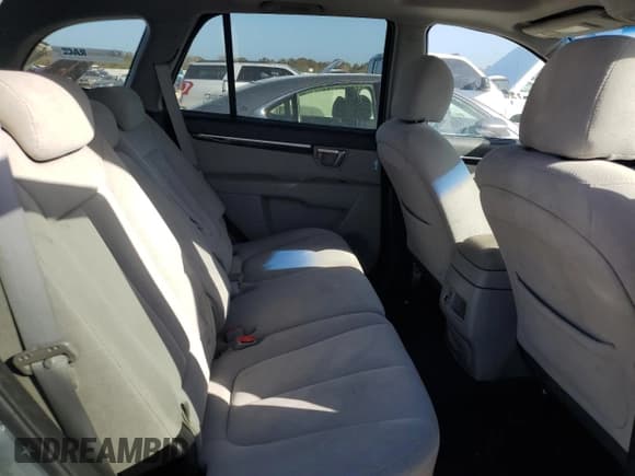 ✅ 2008 Hyundai Santa Fe GLS • VIN: 5NMSG73D98H186936 • Lot: 74671154. Listed on Copart with 139,031 mi. Free auction sales archive from the USA and detailed vehicle history report at DreamBid. Image 11.