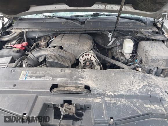 ✅ 2011 Chevrolet Suburban LT • VIN: 1GNSKJE37BR100503 • Lot: 43294400. Listed on IAAI with 213,476 mi. Free auction sales archive from the USA and detailed vehicle history report at DreamBid. Image 10.