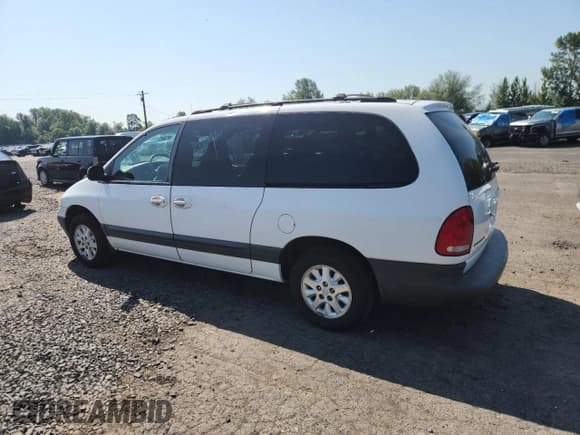 ✅ 2000 Chrysler Voyager SE • VIN: 1C4GJ44R1YB707958 • Lot: 62281135. Wystawiony na Copart z przebiegiem 164 515 mil. Bezpłatny archiwum sprzedaży aukcyjnych z USA i szczegółowy raport historii pojazdu na DreamBid. Zdjęcie 2.