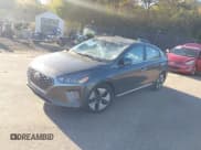 ✅ 2021 Hyundai Ioniq Limited • VIN: KMHC05LC7MU254282 • Lot: 43501749. Wystawiony na IAAI z przebiegiem 99 263 mil. Bezpłatny archiwum sprzedaży aukcyjnych z USA i szczegółowy raport historii pojazdu na DreamBid. Zdjęcie 19.