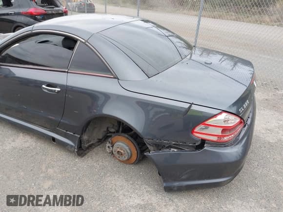 ✅ 2009 Mercedes-Benz SL 550 • VIN: WDBSK71F79F150260 • Лот: 43343588. Опубликован ранее на IAAI с пробегом Не указан. Бесплатный доступ к архиву аукционных продаж из США и подробный отчёт об истории автомобиля на DreamBid. Изображение 6.