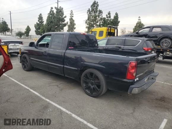 ✅ 2003 Chevrolet Silverado 1500 LS • VIN: 2GCEC19VX31402540 • Lot: 92930845. Listed on Copart with 241,798 mi. Free auction sales archive from the USA and detailed vehicle history report at DreamBid. Image 2.