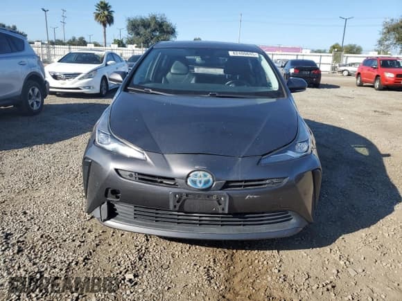 ✅ 2019 Toyota Prius XLE • VIN: JTDKARFU1K3089695 • Лот: 82400845. Опубликован ранее на Copart с пробегом 100 230 миль. Бесплатный доступ к архиву аукционных продаж из США и подробный отчёт об истории автомобиля на DreamBid. Изображение 5.
