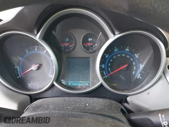 ✅ 2012 Chevrolet Cruze LS • VIN: 1G1PC5SH4C7155371 • Лот: 42948192. Опубликован ранее на IAAI с пробегом 143 376 миль. Бесплатный доступ к архиву аукционных продаж из США и подробный отчёт об истории автомобиля на DreamBid. Изображение 7.