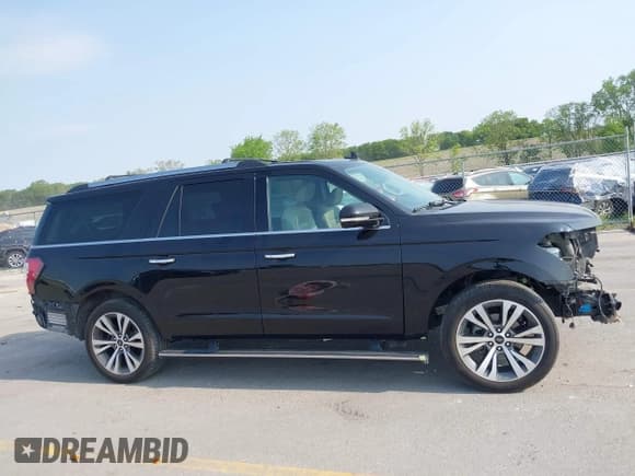 ✅ 2021 Ford Expedition Max Limited • VIN: 1FMJK2AT8MEA74337 • Lot: 42389166. Listed on IAAI with 148,996 mi. Free auction sales archive from the USA and detailed vehicle history report at DreamBid. Image 14.