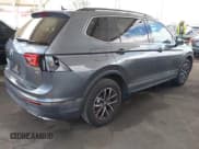 ✅ 2018 Volkswagen Tiguan SEL • VIN: 3VV3B7AX5JM190020 • Лот: 42260228. Опубликован ранее на IAAI с пробегом 83 142 миль. Бесплатный доступ к архиву аукционных продаж из США и подробный отчёт об истории автомобиля на DreamBid. Изображение 4.