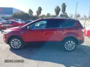 ✅ 2017 Ford Escape Titanium • VIN: 1FMCU0JD3HUC80662 • Lot: 43873809. Wystawiony na IAAI z przebiegiem 9 741 mil. Bezpłatny archiwum sprzedaży aukcyjnych z USA i szczegółowy raport historii pojazdu na DreamBid. Zdjęcie 14.