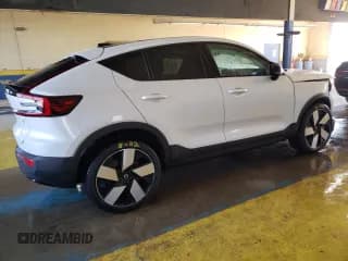 ✅ 2023 Volvo C40 Ultimate • VIN: YV4ED3GM2P2061382 • Lot: 76243593. Listed on Copart with 21,417 mi. Free auction sales archive from the USA and detailed vehicle history report at DreamBid. Image 3.