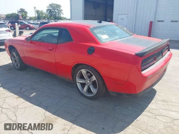 ✅ 2016 Dodge Challenger R/T Plus • VIN: 2C3CDZBT3GH299992 • Lot: 43188443. Listed on IAAI with 57,177 mi. Free auction sales archive from the USA and detailed vehicle history report at DreamBid. Image 3.