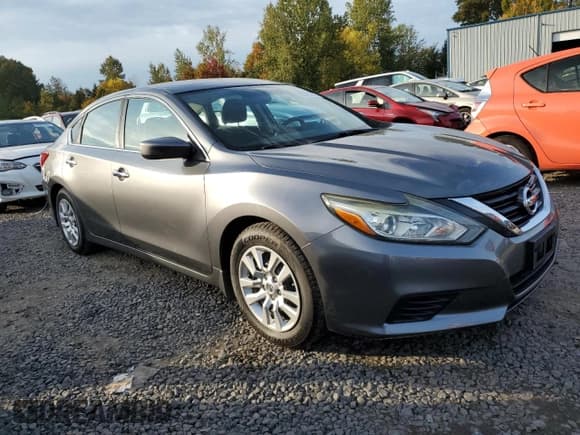 ✅ 2018 Nissan Altima SV • VIN: 1N4AL3AP9JC163079 • Lot: 90040335. Listed on Copart with 99,929 mi. Free auction sales archive from the USA and detailed vehicle history report at DreamBid. Image 4.