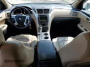 ✅ 2010 Chevrolet Traverse LTZ • VIN: 1GNLRHED7AS132800 • Lot: 70007394. Wystawiony na Copart z przebiegiem 148 197 mil. Bezpłatny archiwum sprzedaży aukcyjnych z USA i szczegółowy raport historii pojazdu na DreamBid. Zdjęcie 8.