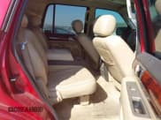 ✅ 2005 Lincoln Navigator Luxury • VIN: 5LMFU27535LJ22068 • Lot: 41766399. Wystawiony na IAAI z przebiegiem 237 554 mil. Bezpłatny archiwum sprzedaży aukcyjnych z USA i szczegółowy raport historii pojazdu na DreamBid. Zdjęcie 8.