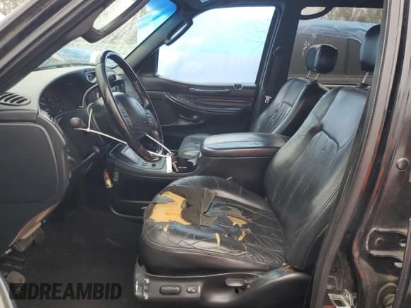 ✅ 2002 Lincoln Blackwood • VIN: 5LTEW05A72KJ01109 • Lot: 44192655. Listed on Copart with Not provided. Free auction sales archive from the USA and detailed vehicle history report at DreamBid. Image 7.