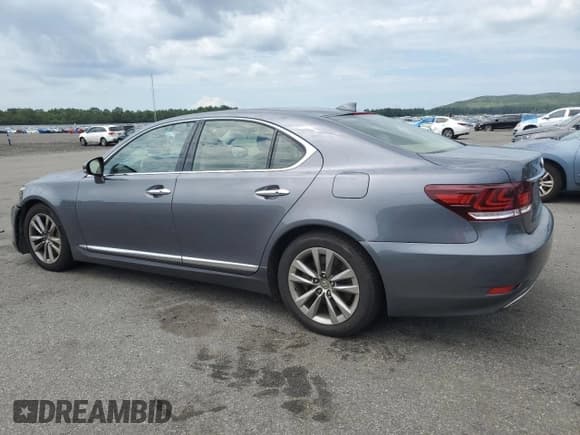 ✅ 2015 Lexus LS 460 • VIN: JTHCL5EF2F5023868 • Lot: 67616575. Wystawiony na Copart z przebiegiem 96 869 mil. Bezpłatny archiwum sprzedaży aukcyjnych z USA i szczegółowy raport historii pojazdu na DreamBid. Zdjęcie 2.