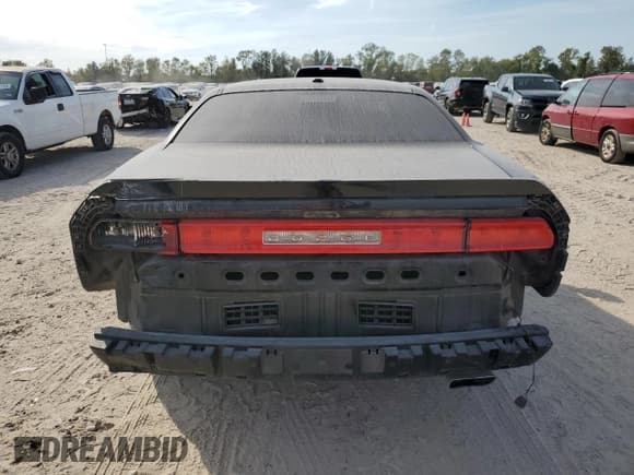 ✅ 2013 Dodge Challenger SXT • VIN: 2C3CDYAGXDH616273 • Lot: 76766114. Wystawiony na Copart z przebiegiem 136 862 mil. Bezpłatny archiwum sprzedaży aukcyjnych z USA i szczegółowy raport historii pojazdu na DreamBid. Zdjęcie 6.