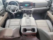 ✅ 2022 Chevrolet Silverado 1500 ZR2 • VIN: 3GCUDHEL3NG680812 • Lot: 67060195. Wystawiony na Copart z przebiegiem 54 660 mil. Bezpłatny archiwum sprzedaży aukcyjnych z USA i szczegółowy raport historii pojazdu na DreamBid. Zdjęcie 8.