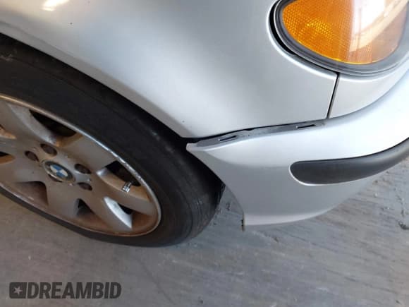 ✅ 2003 BMW 3 Series 325xi • VIN: WBAEU33413PH90673 • Lot: 43893354. Wystawiony na IAAI z przebiegiem 200 593 mil. Bezpłatny archiwum sprzedaży aukcyjnych z USA i szczegółowy raport historii pojazdu na DreamBid. Zdjęcie 12.