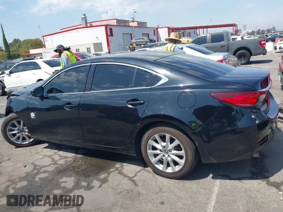 ✅ 2016 Mazda 6 i Sport • VIN: JM1GJ1U5XG1411286 • Lot: 43061615. Wystawiony na IAAI z przebiegiem 116 723 mil. Bezpłatny archiwum sprzedaży aukcyjnych z USA i szczegółowy raport historii pojazdu na DreamBid. Zdjęcie 14.