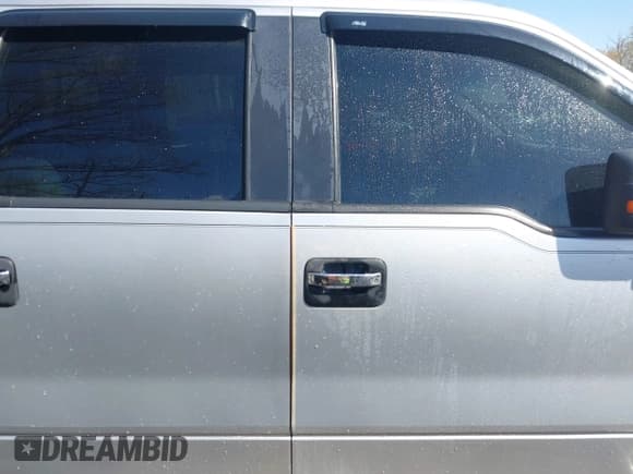 ✅ 2011 Ford F-150 XL • VIN: 1FTFW1EF6BFC18293 • Lot: 41741386. Wystawiony na IAAI z przebiegiem 165 667 mil. Bezpłatny archiwum sprzedaży aukcyjnych z USA i szczegółowy raport historii pojazdu na DreamBid. Zdjęcie 13.