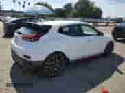 2022 Hyundai Veloster z VIN KMHT36AH5NU012944, wystawiony jako Copart lot #73705614 z przebiegiem 18 031 mil mil oraz Szkoda całkowita • Salvage title. Historia ofert i sprzedaży dostępna na DreamBid. Obrazek 3.