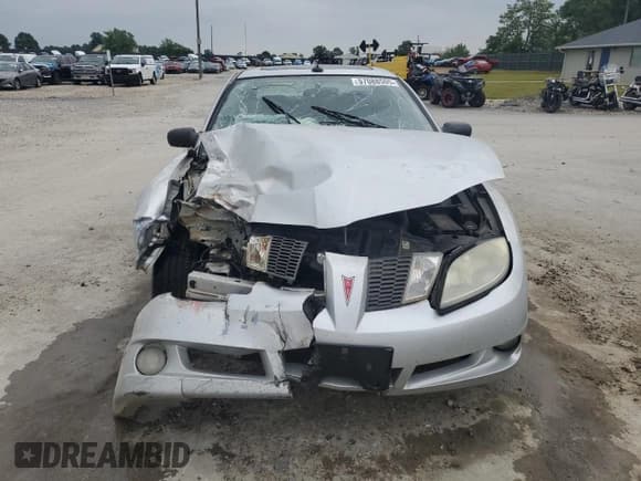 ✅ 2003 Pontiac Sunfire • VIN: 1G2JB12F937123995 • Lot: 57088505. Listed on Copart with 179,673 mi. Free auction sales archive from the USA and detailed vehicle history report at DreamBid. Image 5.
