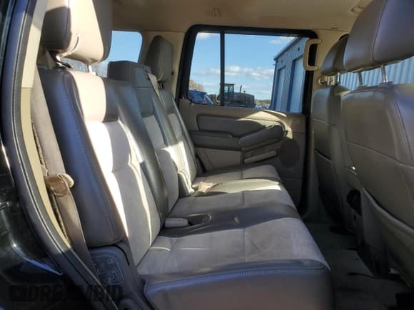 ✅ 2007 Ford Explorer Eddie Bauer • VIN: 1FMEU74EX7UB28589 • Lot: 91315245. Wystawiony na Copart z przebiegiem 198 693 mil. Bezpłatny archiwum sprzedaży aukcyjnych z USA i szczegółowy raport historii pojazdu na DreamBid. Zdjęcie 11.