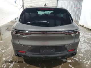 2024 Dodge Hornet R/T z VIN ZACPDFCWXR3A32989, wystawiony jako Copart lot #60860585 z przebiegiem 22 837 mil mil oraz Czysty tytuł • Clean title. Historia ofert i sprzedaży dostępna na DreamBid. Obrazek 6.