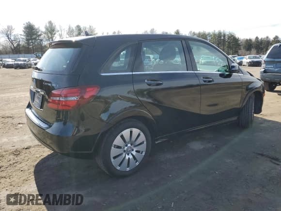 ✅ 2015 Mercedes-Benz B Electric Drive • VIN: WDDVP9AB4FJ005068 • Лот: 45321654. Опубликован ранее на Copart с пробегом 43 891 миль. Бесплатный доступ к архиву аукционных продаж из США и подробный отчёт об истории автомобиля на DreamBid. Изображение 3.