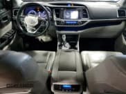 ✅ 2014 Toyota Highlander Limited • VIN: 5TDDKRFH1ES013051 • Lot: 85177595. Listed on Copart with 160,013 mi. Free auction sales archive from the USA and detailed vehicle history report at DreamBid. Image 8.