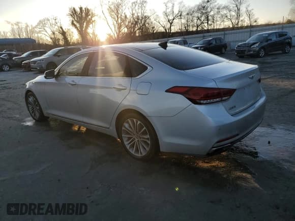 ✅ 2015 Hyundai Genesis 3.8L • VIN: KMHGN4JE7FU100045 • Lot: 87256664. Wystawiony na Copart z przebiegiem 155 068 mil. Bezpłatny archiwum sprzedaży aukcyjnych z USA i szczegółowy raport historii pojazdu na DreamBid. Zdjęcie 2.