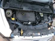 ✅ 2018 Ford Escape SE • VIN: 1FMCU9GD6JUA93269 • Lot: 89873135. Wystawiony na Copart z przebiegiem 53 930 mil. Bezpłatny archiwum sprzedaży aukcyjnych z USA i szczegółowy raport historii pojazdu na DreamBid. Zdjęcie 16.