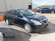 ✅ 2017 Nissan Versa S • VIN: 3N1CN7AP2HL895527 • Lot: 43628211. Wystawiony na IAAI z przebiegiem 163 704 mil. Bezpłatny archiwum sprzedaży aukcyjnych z USA i szczegółowy raport historii pojazdu na DreamBid. Zdjęcie 1.