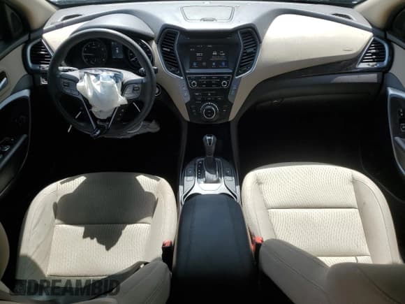✅ 2018 Hyundai Santa Fe 2.4L • VIN: 5XYZU3LB3JG507173 • Лот: 57380424. Опубликован ранее на Copart с пробегом 94 036 миль. Бесплатный доступ к архиву аукционных продаж из США и подробный отчёт об истории автомобиля на DreamBid. Изображение 8.