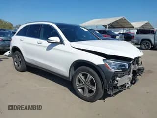 ✅ 2021 Mercedes-Benz GLC 300 • VIN: W1N0G8DB5MV303296 • Lot: 43529239. Wystawiony na IAAI z przebiegiem 40 514 mil. Bezpłatny archiwum sprzedaży aukcyjnych z USA i szczegółowy raport historii pojazdu na DreamBid. Zdjęcie 1.