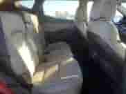 2013 Hyundai Santa Fe Sport z VIN 5XYZU3LA9DG115746, wystawiony jako Copart lot #86820755 z przebiegiem 111 820 mil mil oraz Czysty tytuł • Clean title. Historia ofert i sprzedaży dostępna na DreamBid. Obrazek 11.