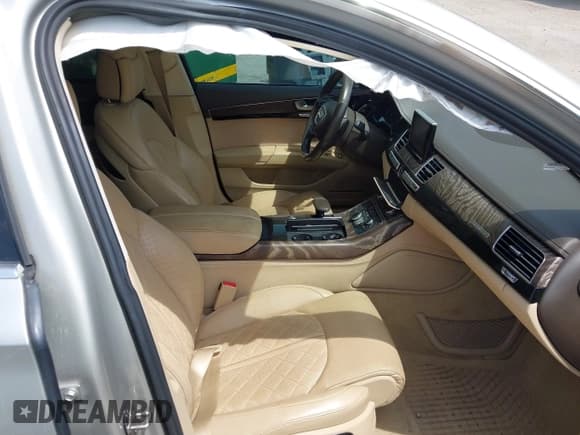 ✅ 2017 Audi A8 Sport • VIN: WAU43AFD6HN002839 • Лот: 43015451. Опубликован ранее на IAAI с пробегом 169 409 миль. Бесплатный доступ к архиву аукционных продаж из США и подробный отчёт об истории автомобиля на DreamBid. Изображение 5.