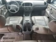 ✅ 2001 Toyota Sequoia Limited • VIN: 5TDZT38A51S011717 • Лот: 81819285. Опубликован ранее на Copart с пробегом 203 434 миль. Бесплатный доступ к архиву аукционных продаж из США и подробный отчёт об истории автомобиля на DreamBid. Изображение 8.